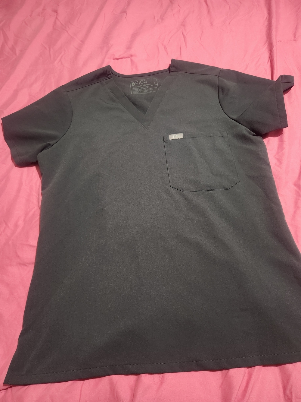 FIGS Catarina Charcoal Grey V-Neck Pocket Scrubs Technical Collection